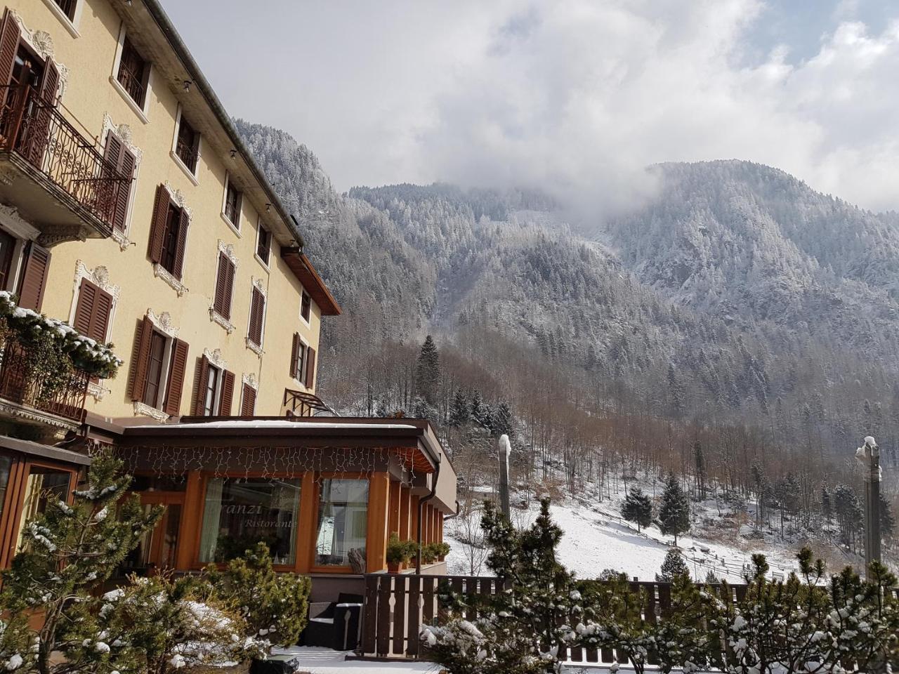 Hotel Pedretti Branzi Εξωτερικό φωτογραφία